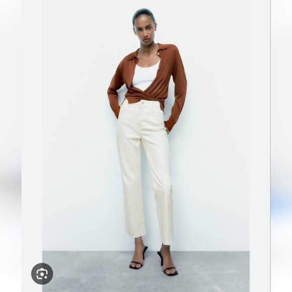 NWT ZARA | Chic Jeans Straight Fit High Rise Rigid Ankle Cream Sz 4 - Picture 2 of 6